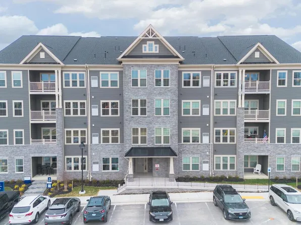 9935 Sofield Pl #201, Ijamsville, MD 21754