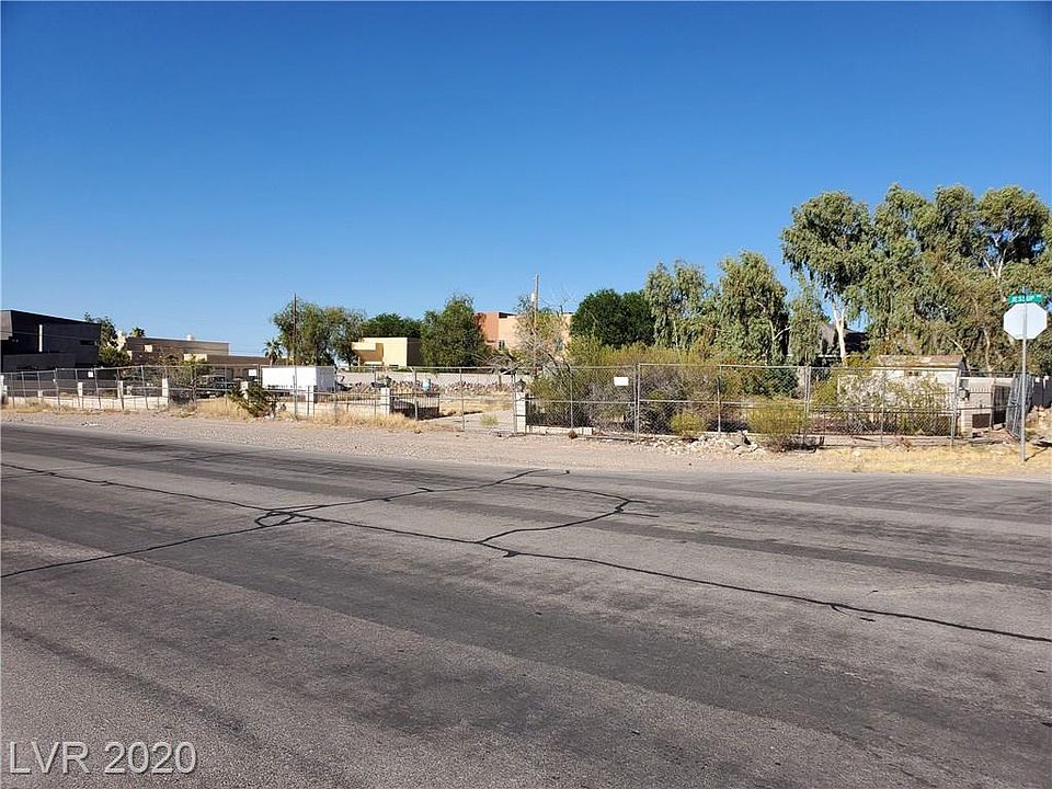 2nd image of 548 S Jessup Rd