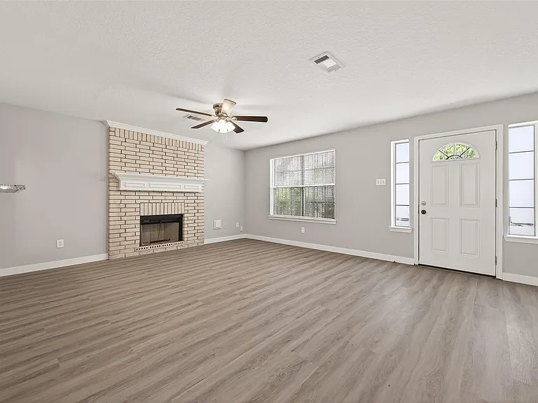 8617 Mapletwist St — Photo 11