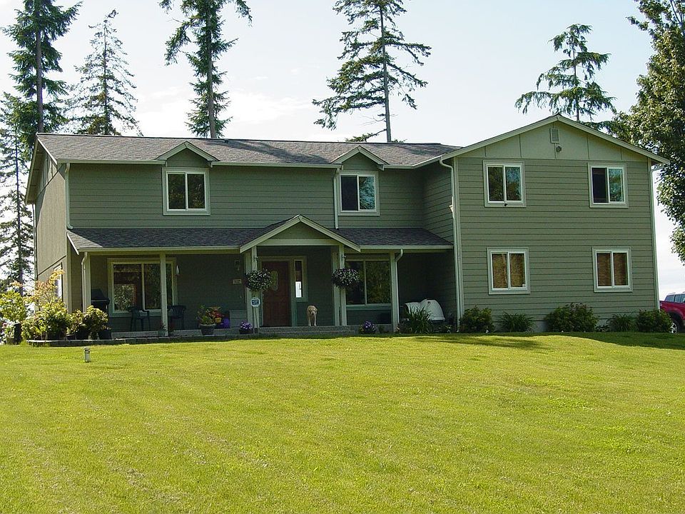 Watch the sunset from your 5-acre, 3033 SF farmhouse on N End of Camano w VIEW