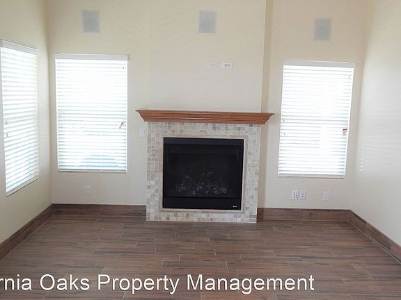 3rd image of 258 Walnut Dr