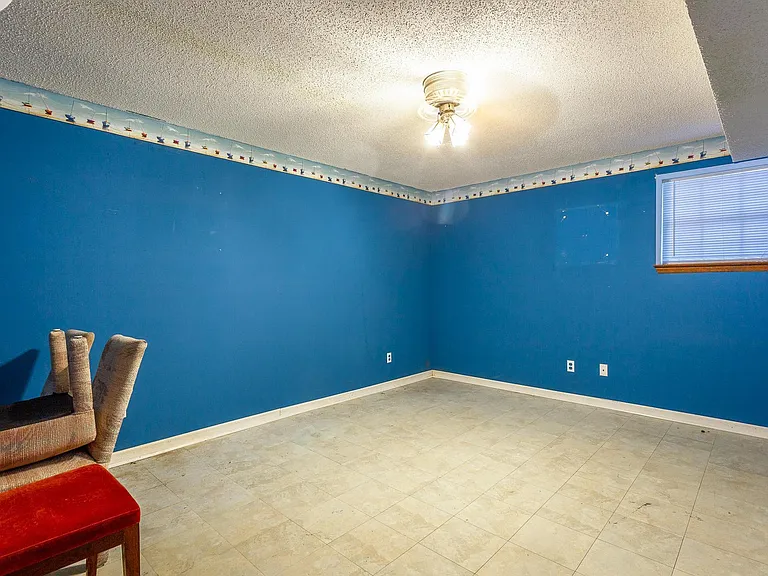 6135 Blue Ash Dr — Photo 9
