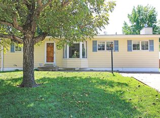 216 Rouen Dr, Saint Louis, MO 63129