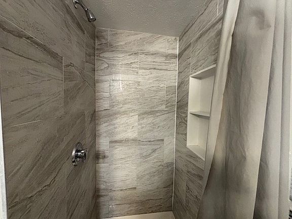 3rd image of 1122 Ocean St