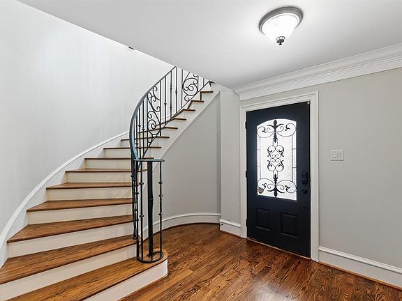 4th image of 5226 Kiam St Unit 1015