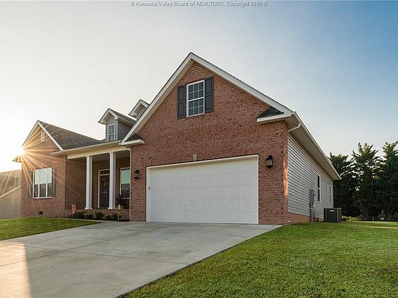 2nd image of 4068 Farmington Dr