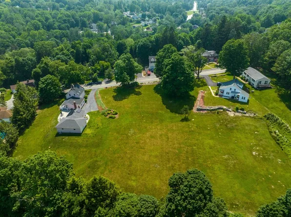 2 Mower St, Worcester, MA 01602