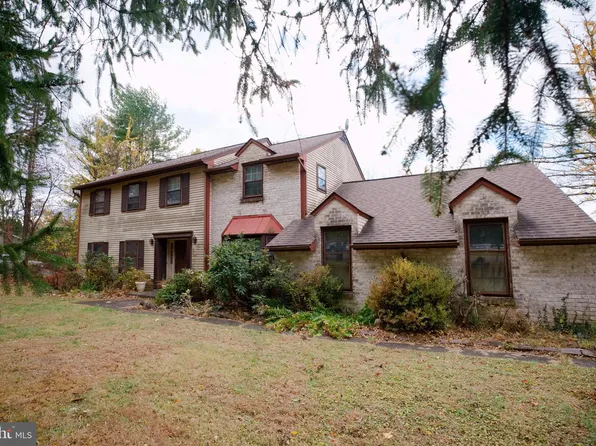 2713 Center St, Bethlehem, PA 18017