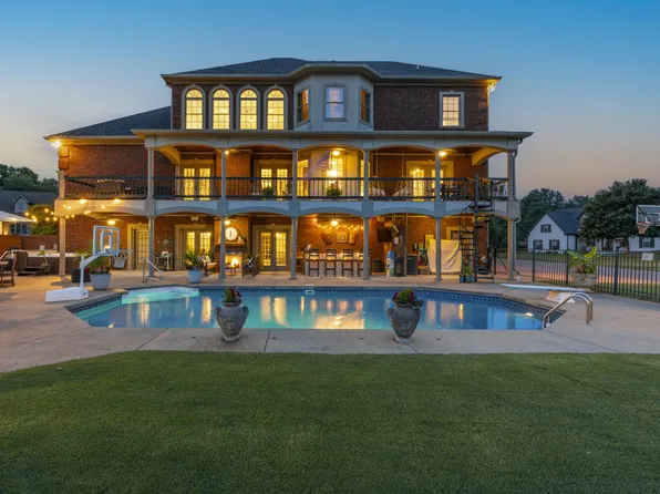 2020 Shoreline Dr, Mount Juliet, TN 37122