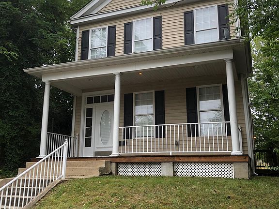 2nd image of 1802 Bainbridge St