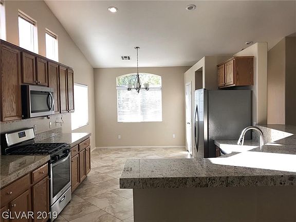 3rd image of 4146 W El Campo Grande Ave #0