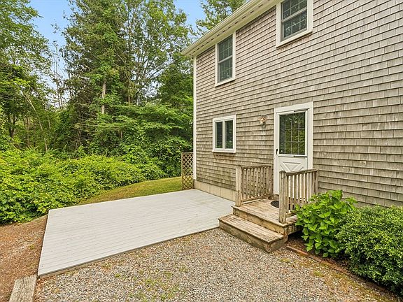 2nd image of 26 Foster St