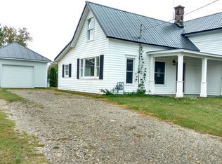 509 W Maple St, Carson City, MI 48811