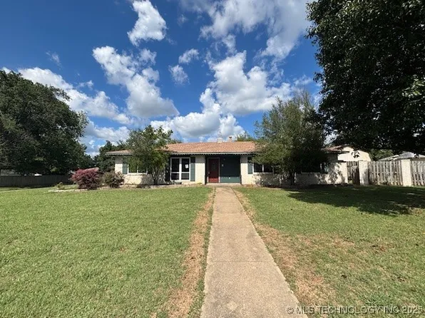 711 E Lucy Ave, Sallisaw, OK 74955