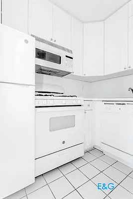 Rented by E and G Realty Group | media 6