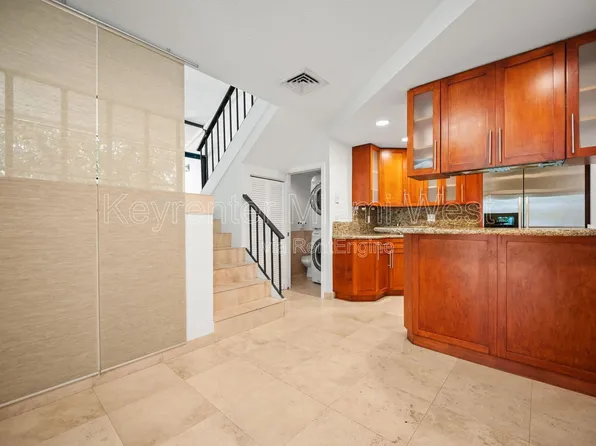 2666 Tigertail Ave APT 209, Miami, FL 33133