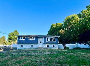 37 California Drive, Middletown, NY 10940