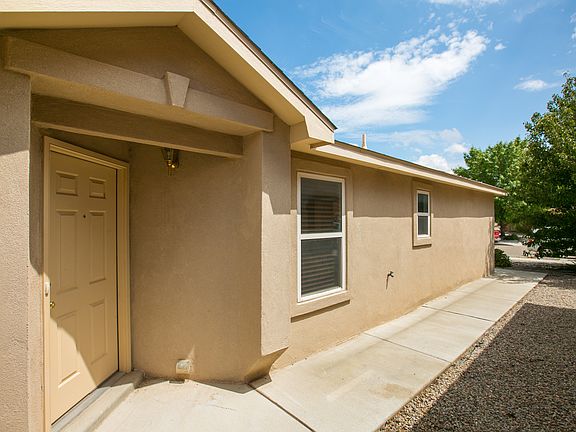 4th image of 2027 Cielo Oeste Pl NW