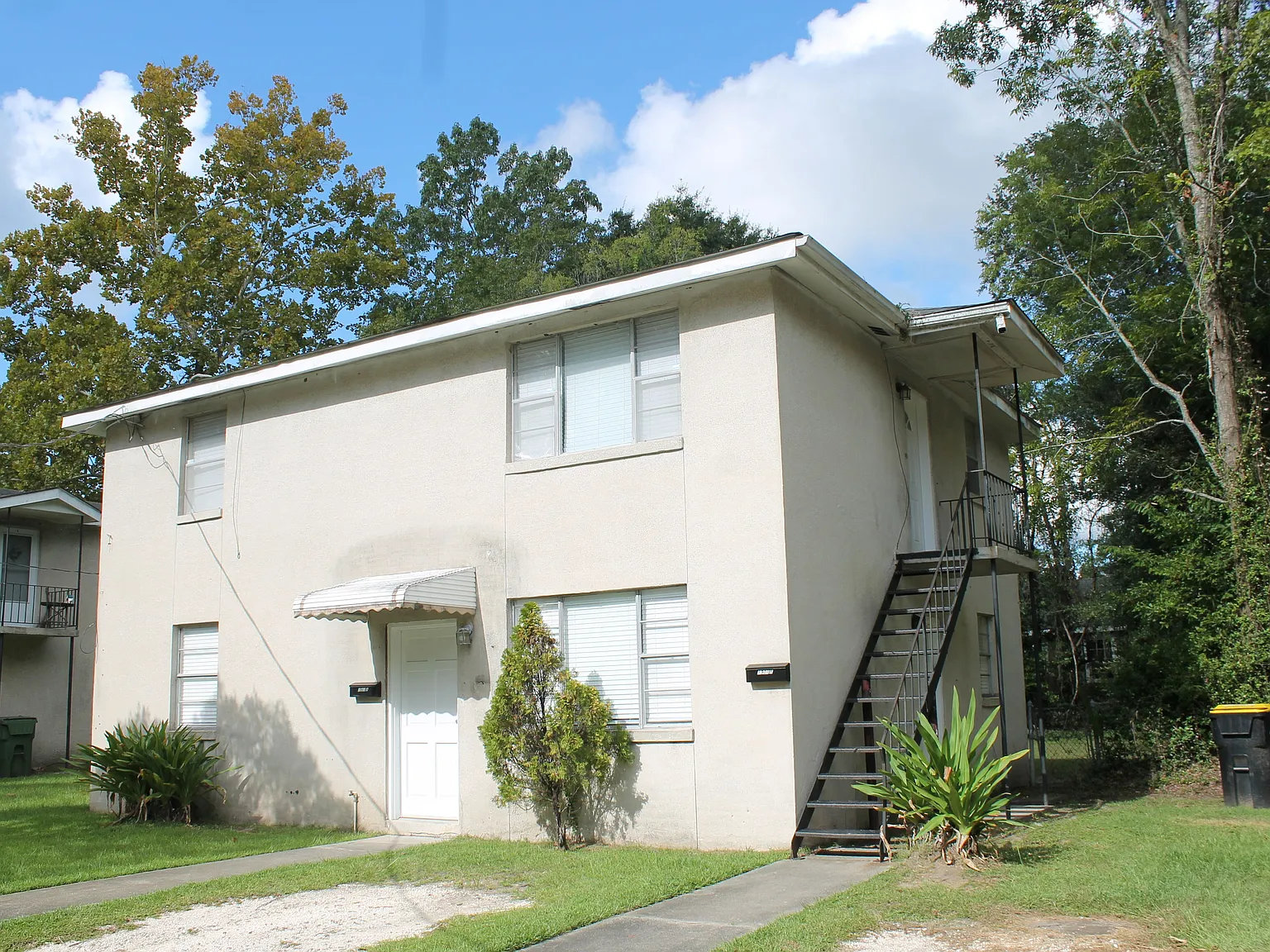 2 bed, 900 sqft, $1,250 — Photo 1