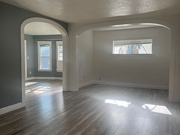 3rd image of 1636 Adams St