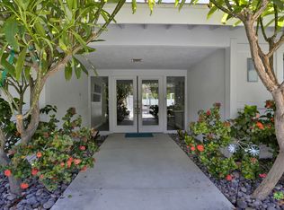 1088 S Manzanita Ave, Palm Springs, CA 92264
