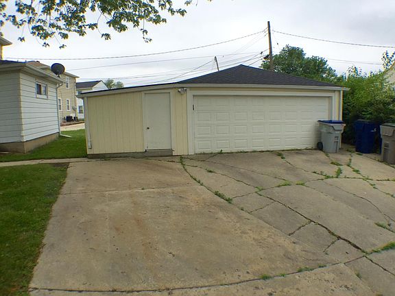 3rd image of 4804 W Crawford Ave