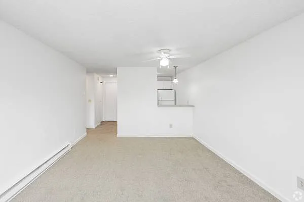 Kentbrook Apartments — Photo 7