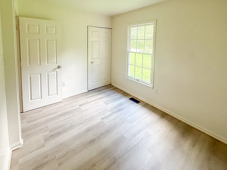 520 Lancaster Creek Dr — Photo 26