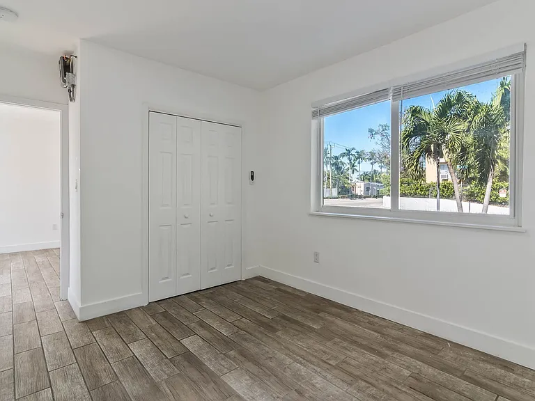 2190 SW 14th Ter — Photo 38
