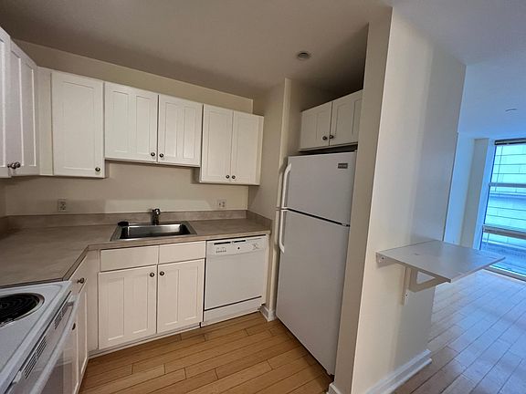 5th image of 40 Boylston St #401D