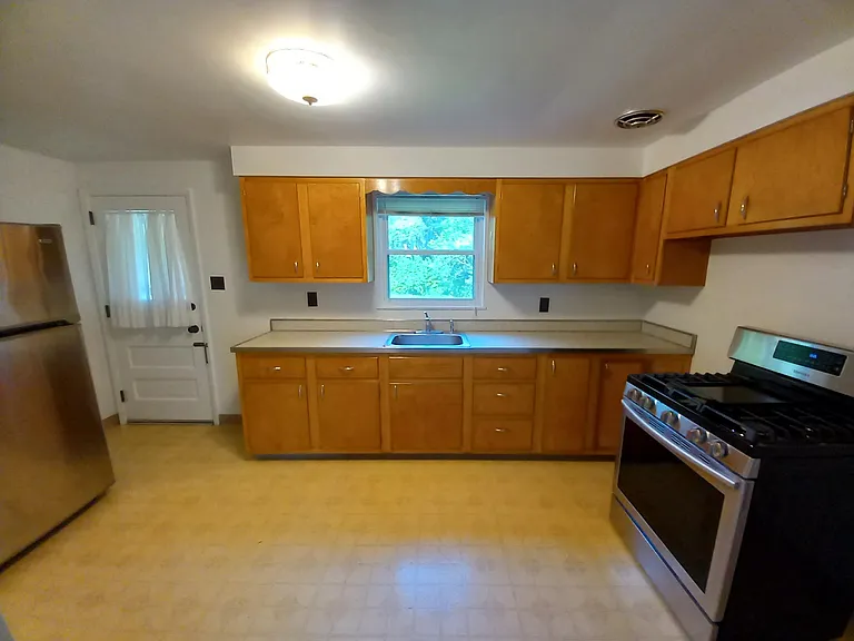 211 N Homewood Ave — Photo 8