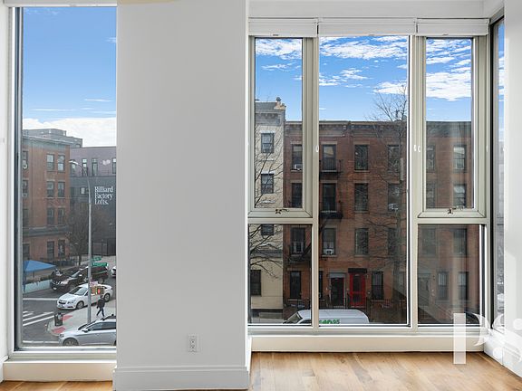 3rd image of 655 Washington Ave #3R