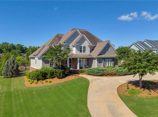2256 Oldfield Dr, Bogart, GA 30622
