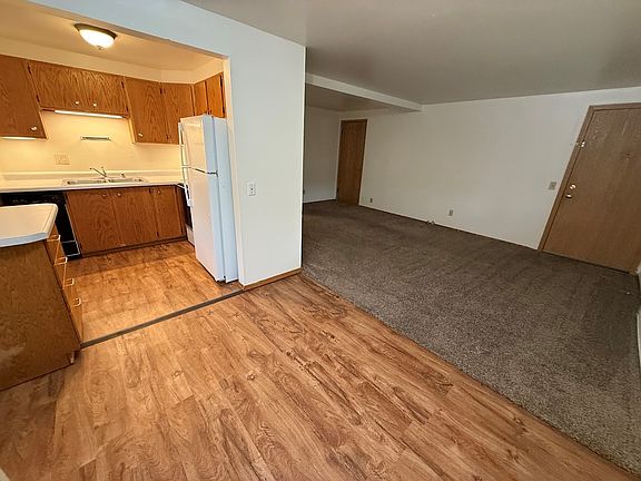2nd image of 2414 Brentwood Pkwy APT A