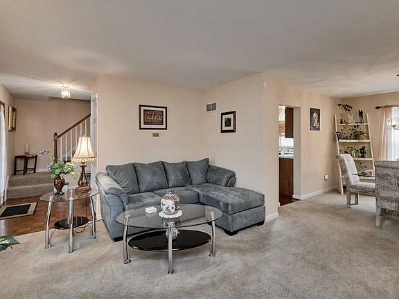 4th image of 12940 Broadridge Ln