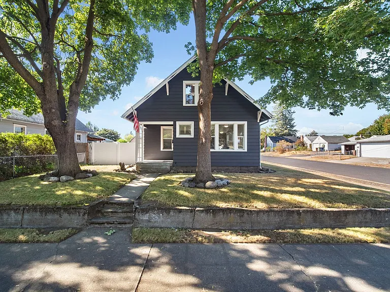 4227 N Madison St — Photo 3