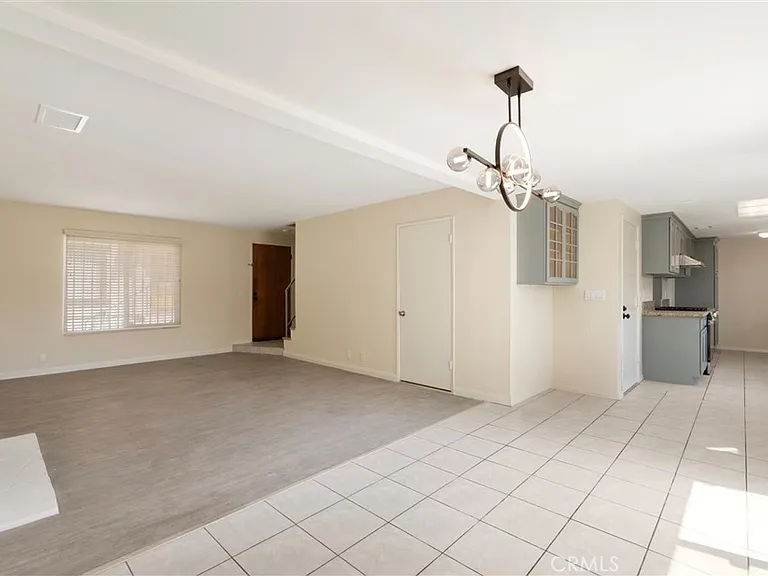520 E Graves Ave #A — Photo 3