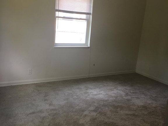 4th image of 1573 Old Lane Ave APT 1