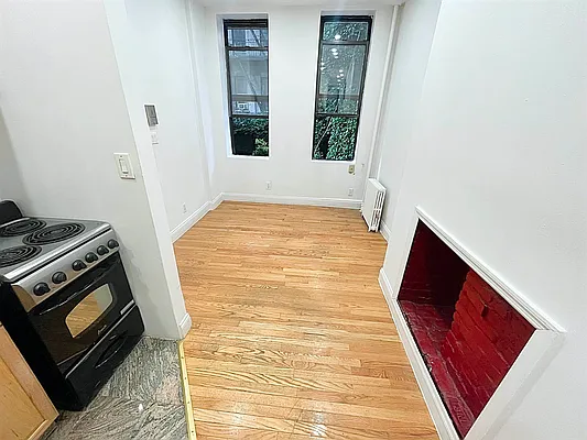 Rented by Bond New York | media 12