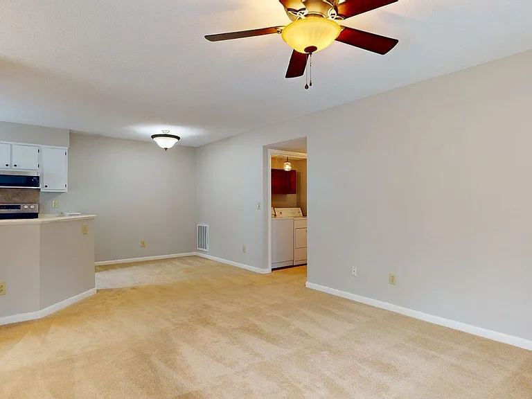 1203 Wilshire Cir — Photo 9