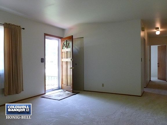 4th image of 311 Spruce St
