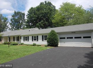 15723 Ancient Oak Dr, Gaithersburg, MD 20878