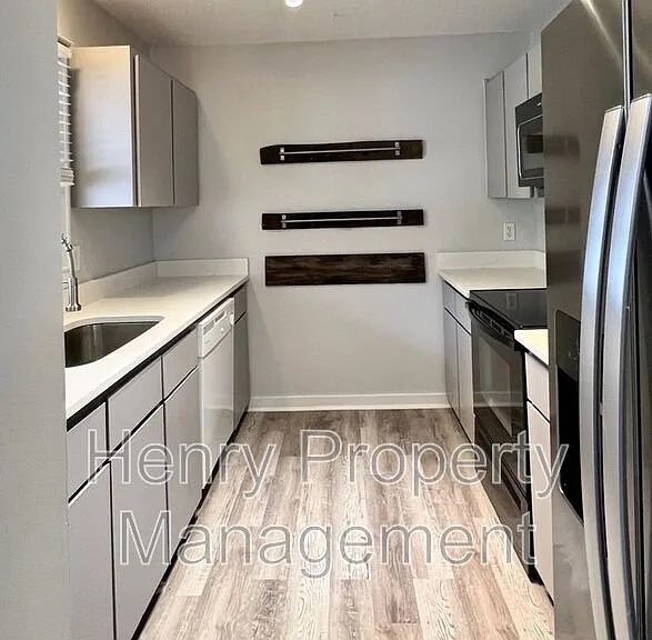 150 Carmichael Ct — Photo 6