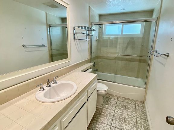 4th image of 164 Highland Dr Unit 1
