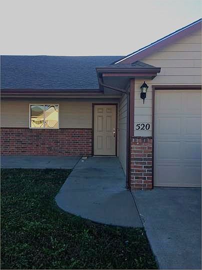 1st image of 520 Stonemont Dr