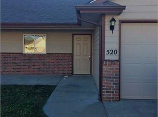 520 Stonemont Dr, Manhattan, KS 66503