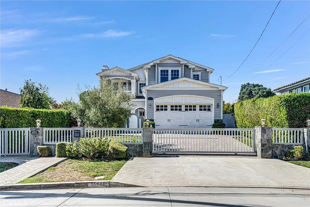 5 bed, 5182 sqft, $18,000 — Photo 1