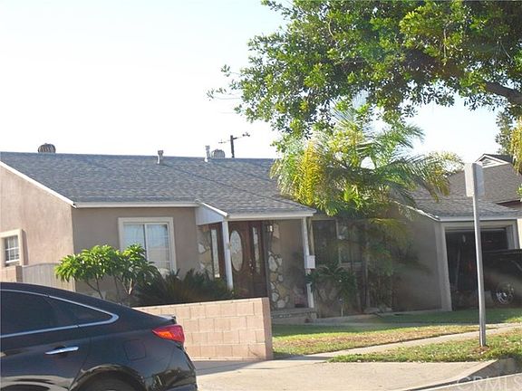 2nd image of 14803 Grayland Ave