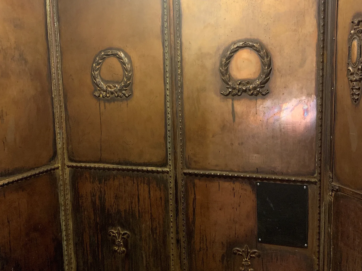 The Goodyear Mansion & Residences — Photo 2