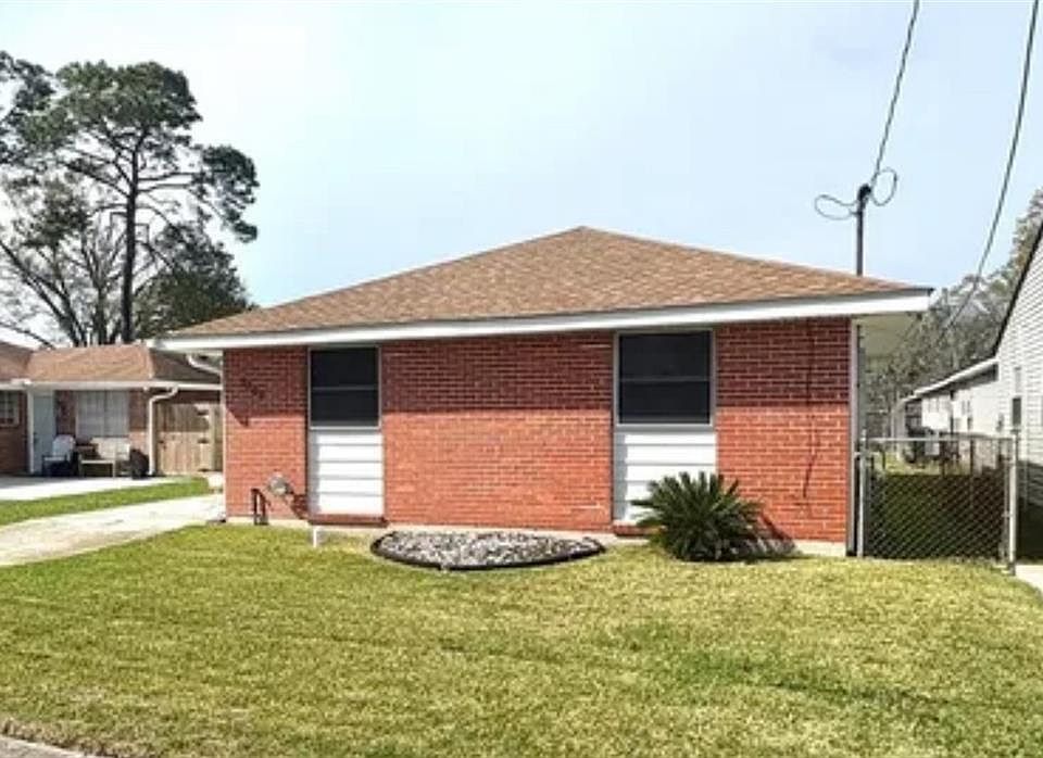 1st image of 2708 Corinne Dr
